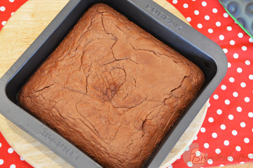 brownie-out-of-the-oven
